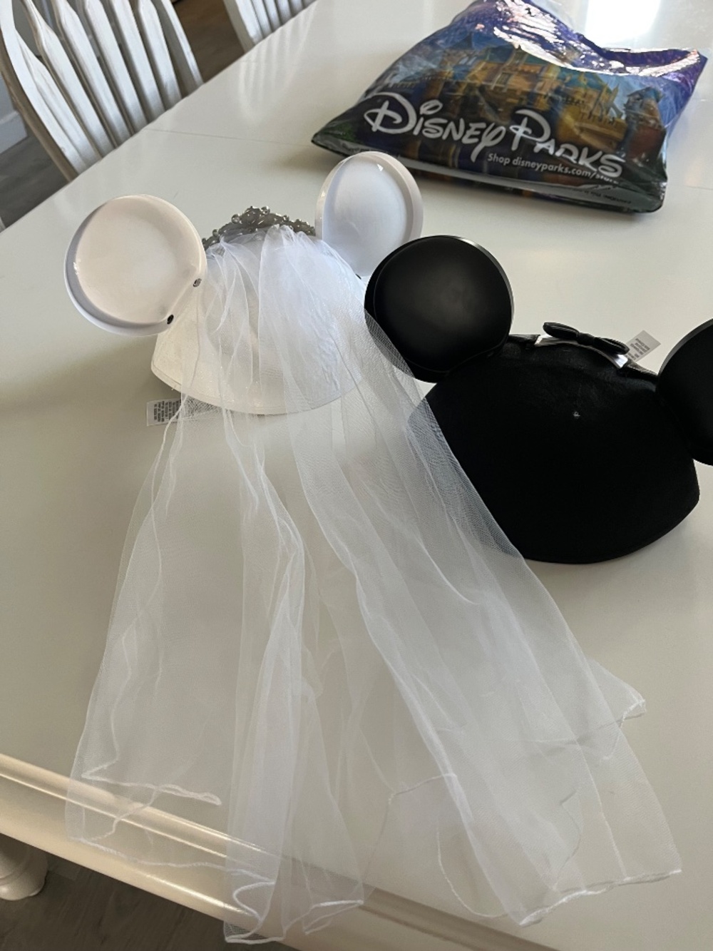Disney Bride & Groom wedding ears - Picture 2 of 6